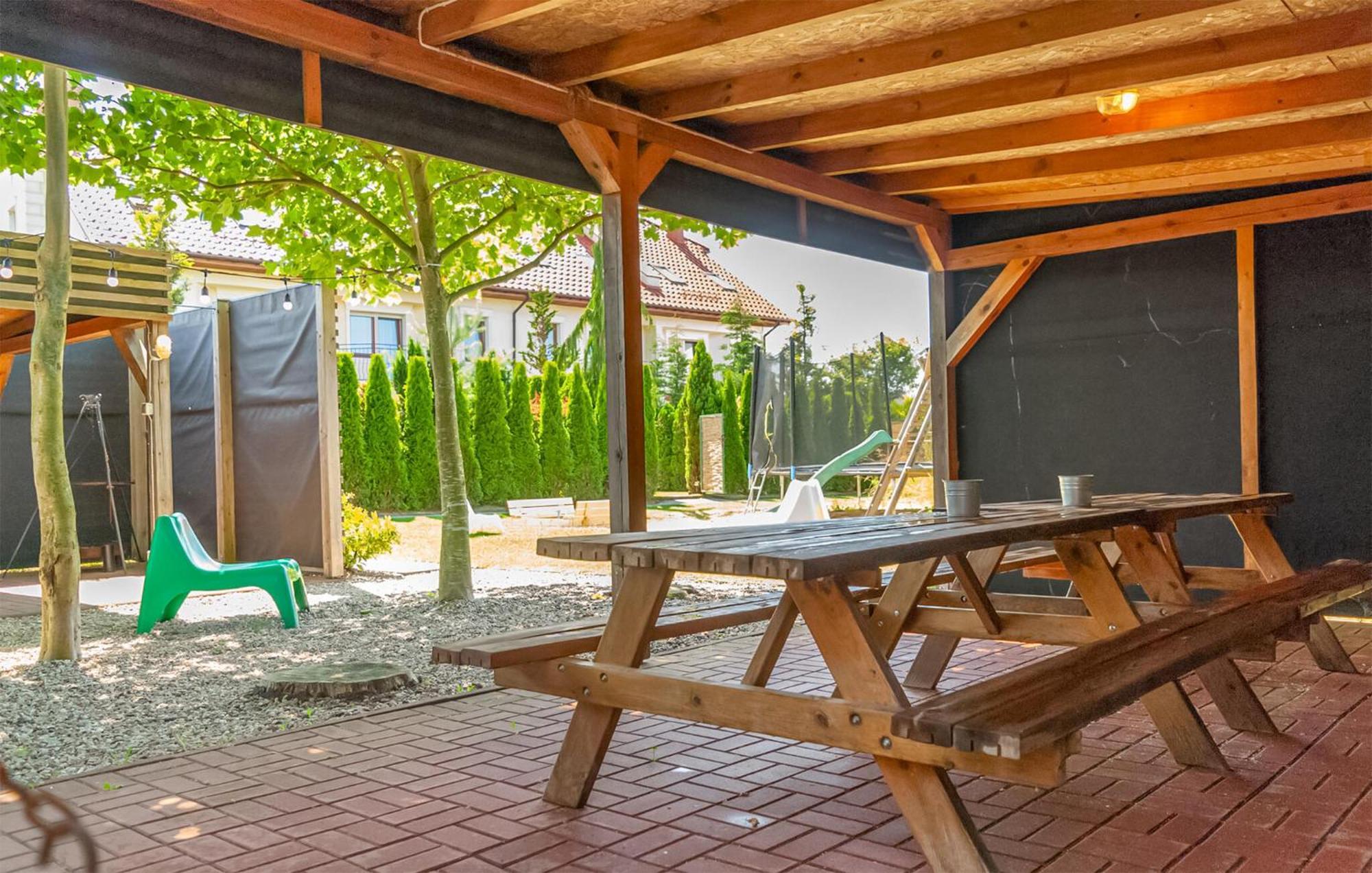 Cozy Home In Mielno With Kitchen Buitenkant foto