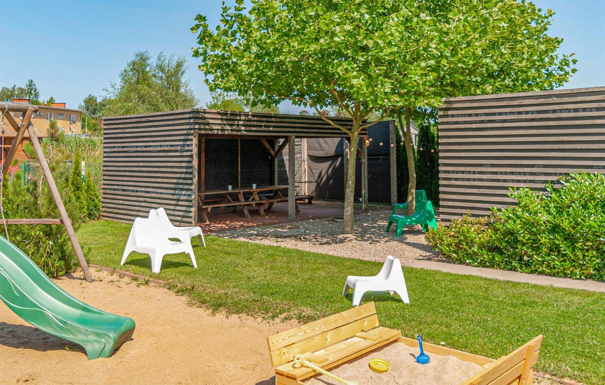 Cozy Home In Mielno With Kitchen Buitenkant foto